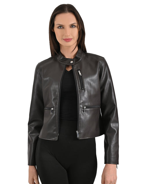 Chamarra para dama marca Nine West en color cafè.